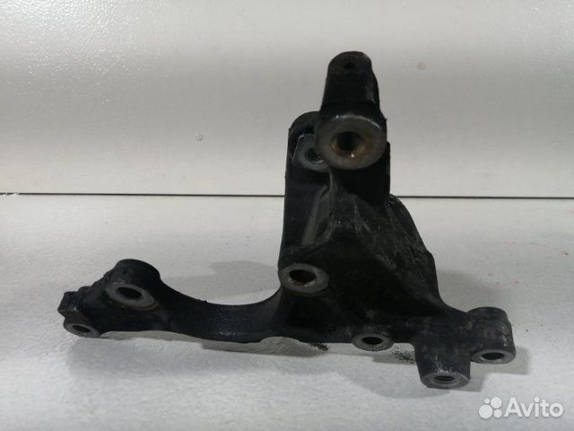 Кронштейн генератора Toyota Land Cruiser Prado