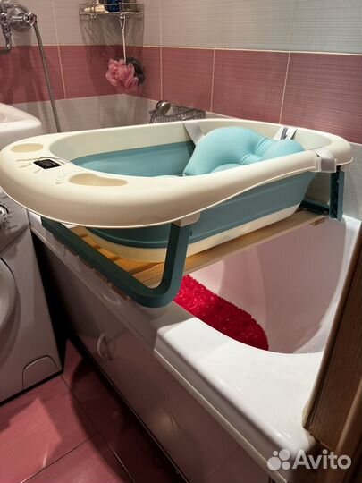 Ванночка для купания с подставкой