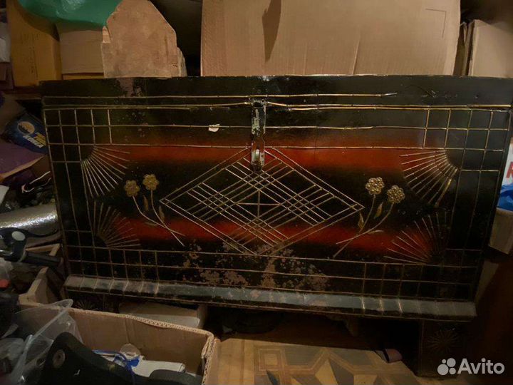 Сундук деревянный старинный