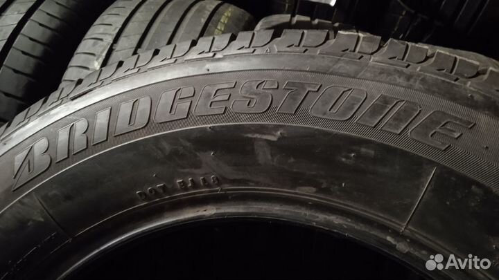 Bridgestone Blizzak LM-18 235/65 R17