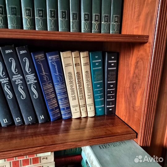 Продаю книги