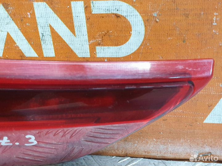 Фонарь внутренний левый Mitsubishi Outlander 3