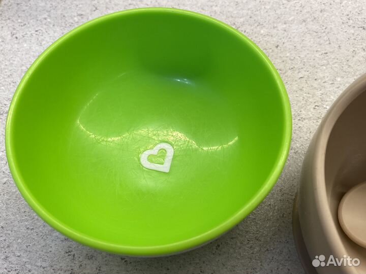 Детская посуда для кормления на присосках