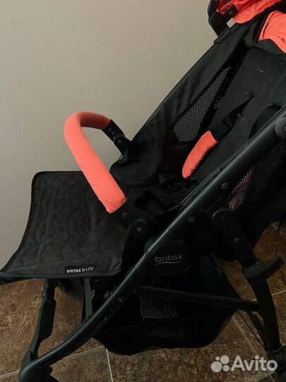 Детская прогулочная легкая коляска