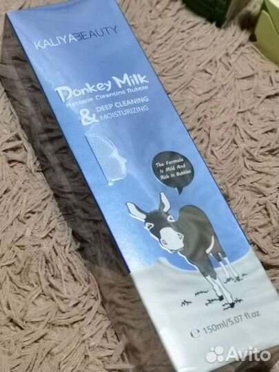 Пенка для умывания с молоком, клубникой