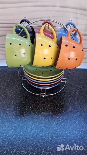 Продам набор кружек и блюдец