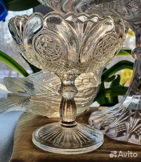 Ваза на ножке старинное стекло