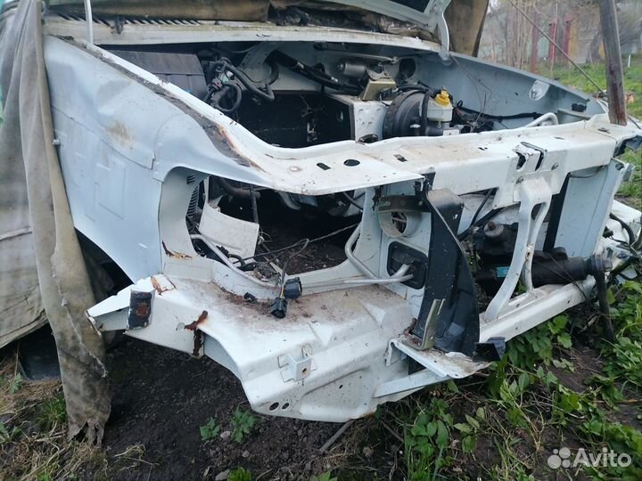 УАЗ Патриот передняя часть кузова (морда )