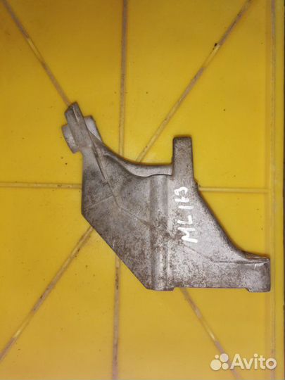 Кронштейн двигателя Mercedes Ml W163 OM612 2004