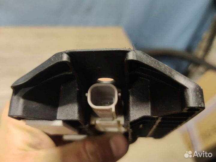 Антенна бесключевого доступа Toyota LC200 2016г