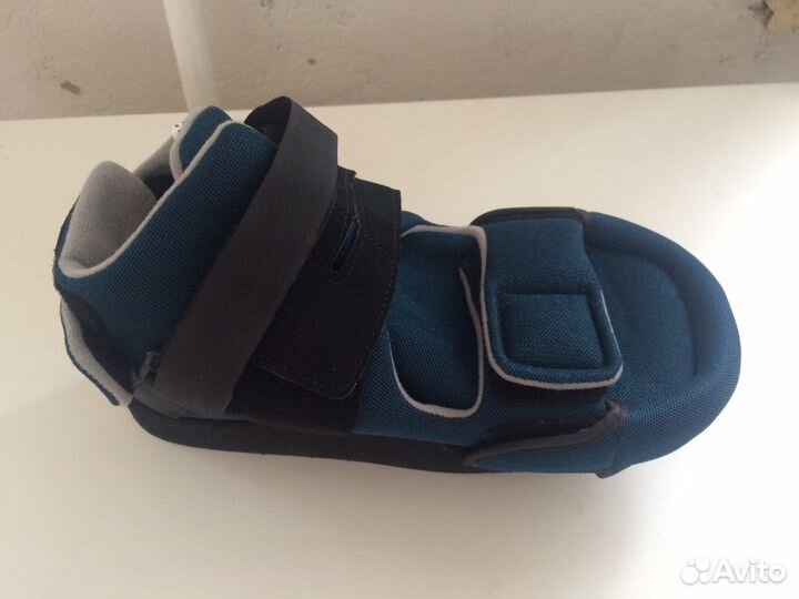 Лангета, фиксатор для правой ступни