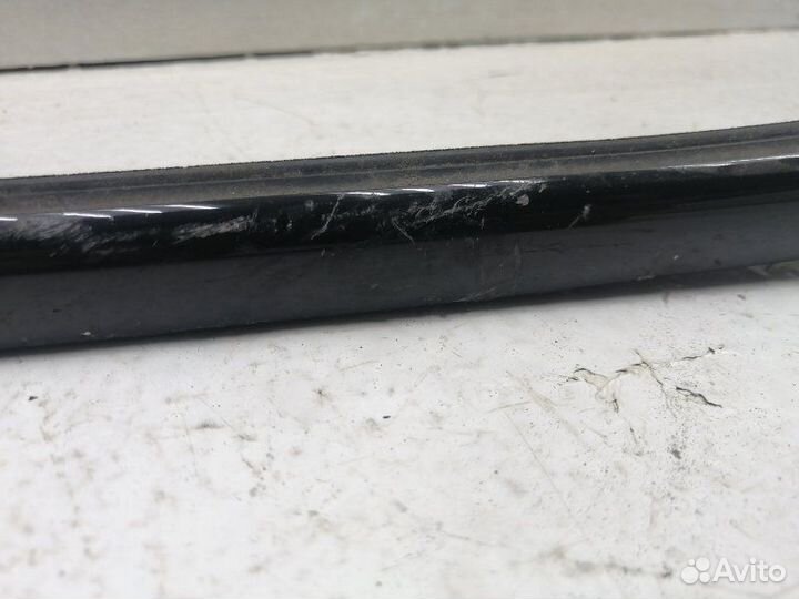 Уплотнитель стекла двери передний правый Bmw X4