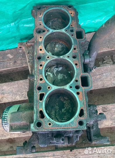 Шорт блок Zetec 1.8 Ford Focus 1