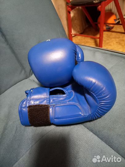 Боксерские перчатки