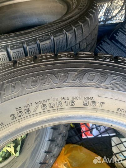 Dunlop Winter Maxx WM01 205/60 R16 96T