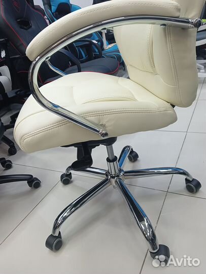Кресло для руководителя экокожа крем