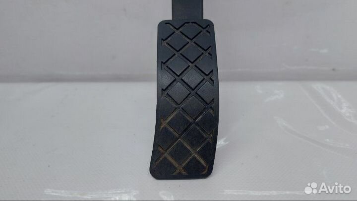 Педаль газа Audi A5 3.2 2009