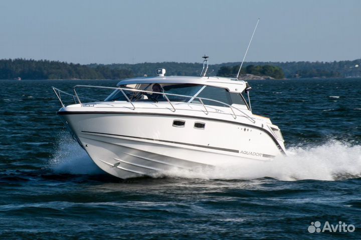 Круизный катер Aquador 28 HT+Mercury 3.0-270 V6DTS