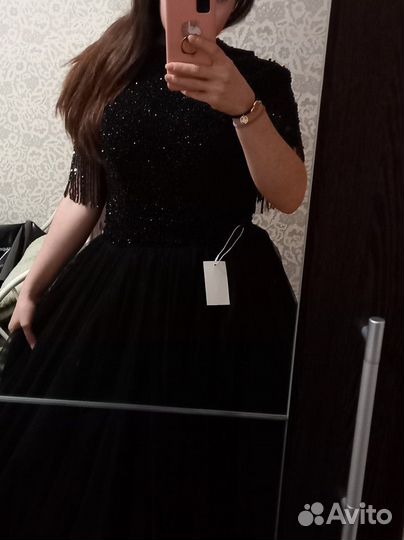 Вечернее платье