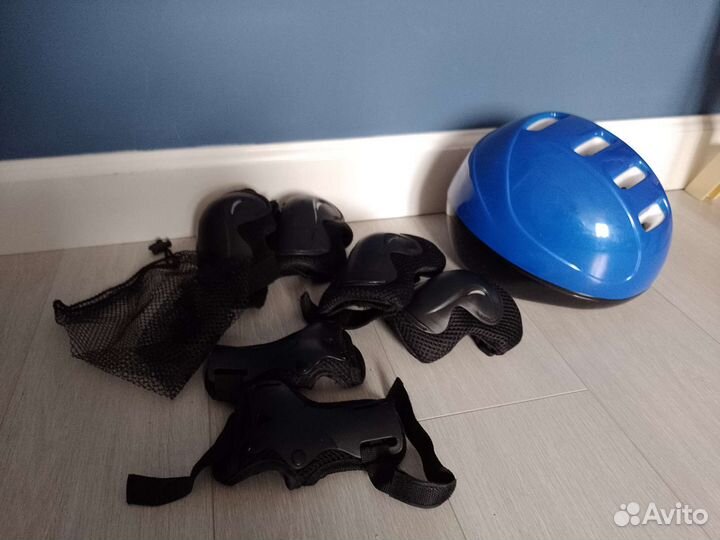 Шлем детский, наколенники, налокотники