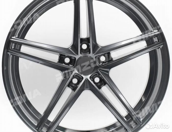 Литой диск в стиле vossen R18 5x114.3