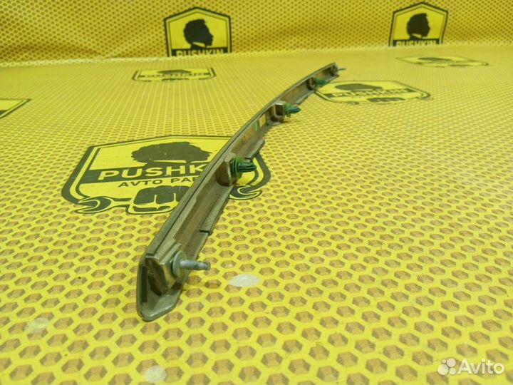 Накладка крышки багажника Nissan X-Trail