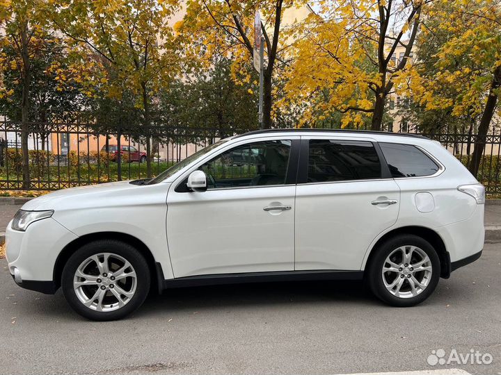 Mitsubishi Outlander 3.0 AT, 2014, 74 000 км