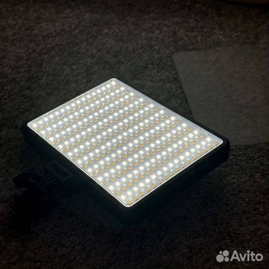 Накамерный фото и видео свет LED-320A Bicolor