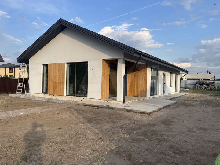 Дом 139 м² на участке 9 сот.