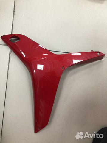 Honda cbr600rr 2008 левый пластик с трещиной