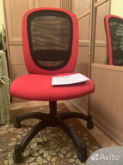 Новое компьютерное кресло IKEA vilgot