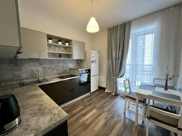 2-к. квартира, 53,2 м², 8/13 эт.