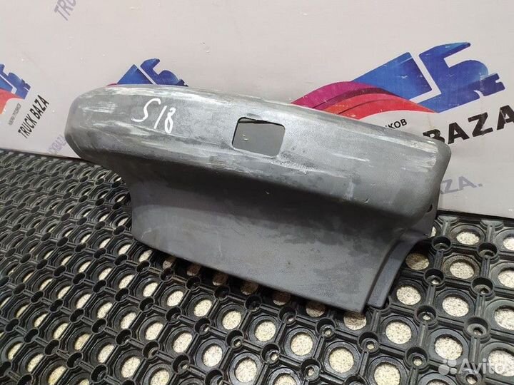 1438563 Планка над фарой левая Scania 5-series