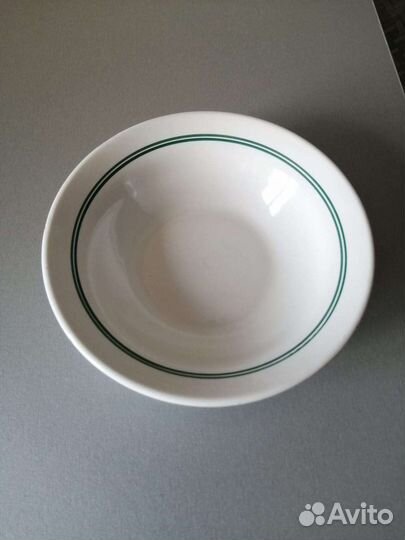 Посуда (стаканы, тарелки)