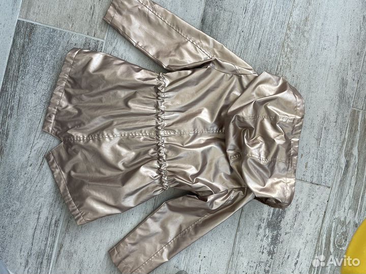 Ветровка для девочки 98