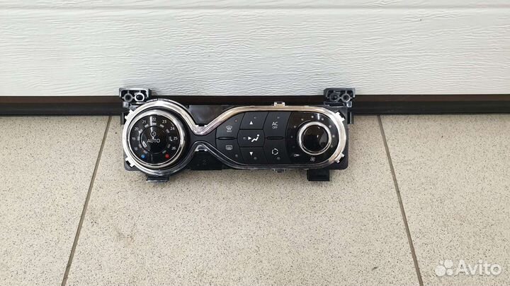 Блок управления климатом Рено Логан 2