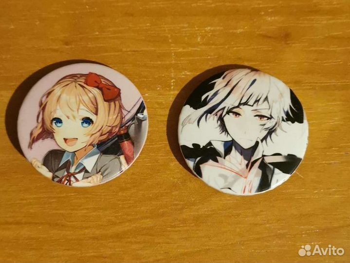 Аниме значки и брелок