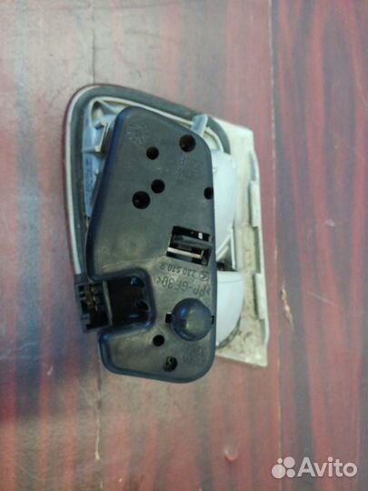 Фонарь крышки багажника правый BMW 3 серии, IV E46