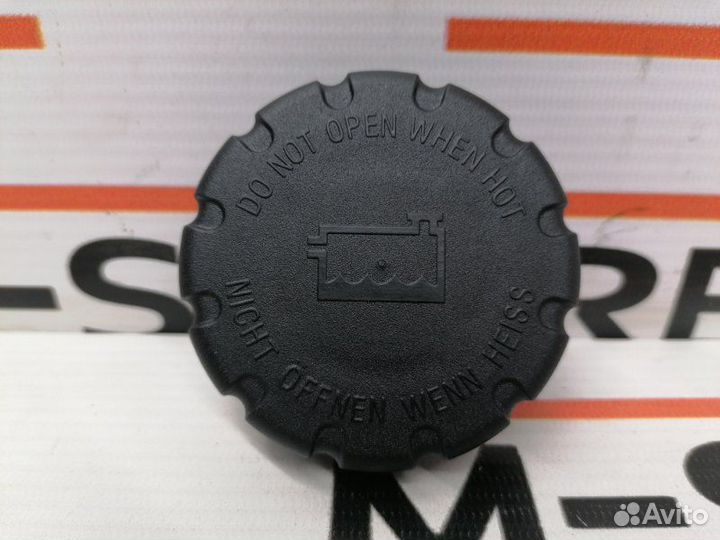 Крышка расширительного бачка Mercedes-Benz