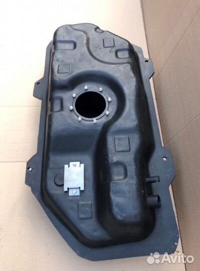 Бак бензобак Hyundai Getz