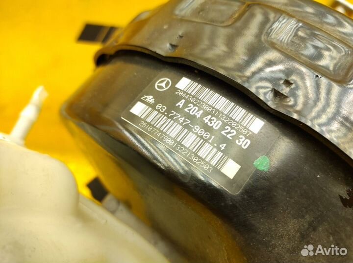 Вакуумный усилитель тормозов Mercedes-Benz W204