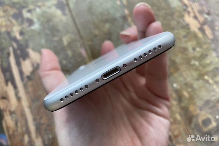 iPhone SE 2020, 2 SIM карты
