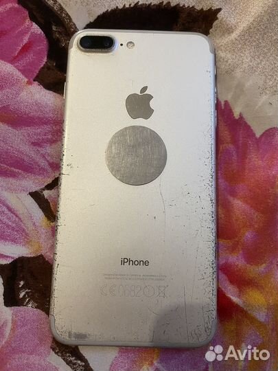 Телефон iPhone 7 plus