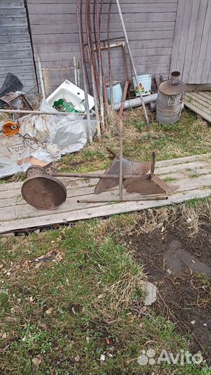 Плуг и окучник