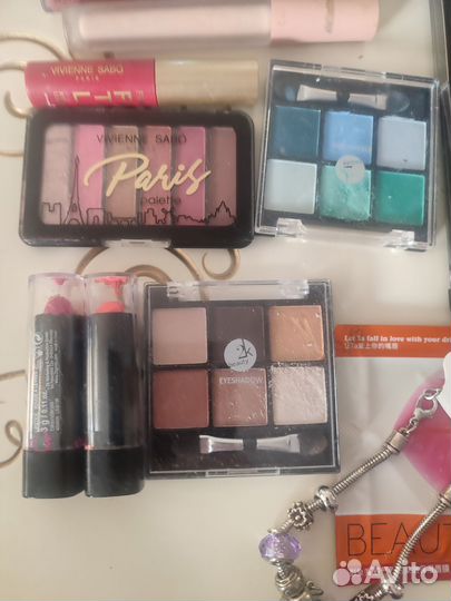 Набор косметики пакетом