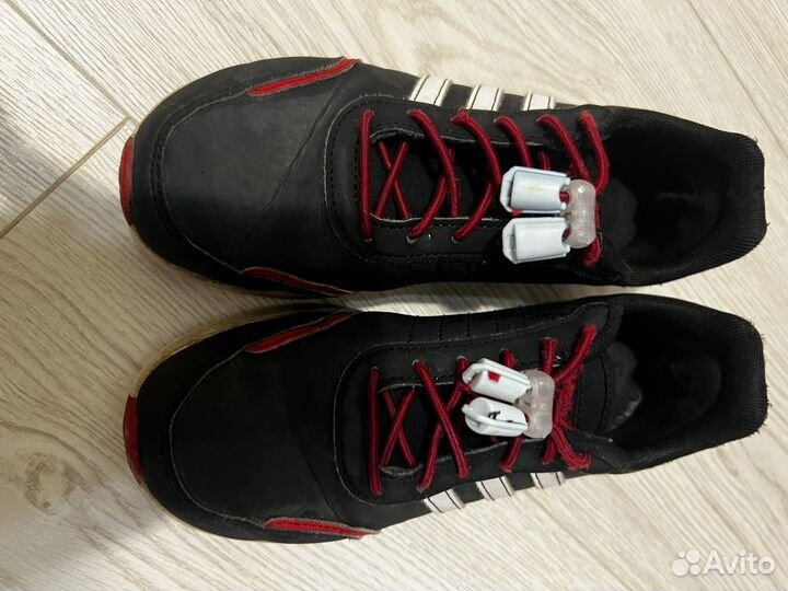 Кроссовки adidas