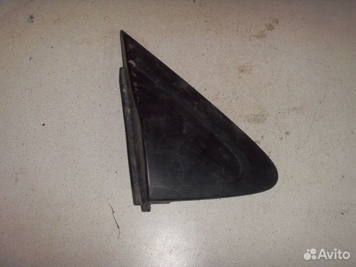 Накладка крыла LC6269155 Mazda MPV 2 (LW)