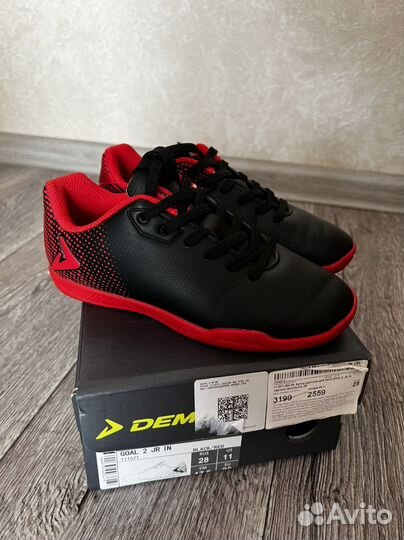 Кроссовки, бутсы