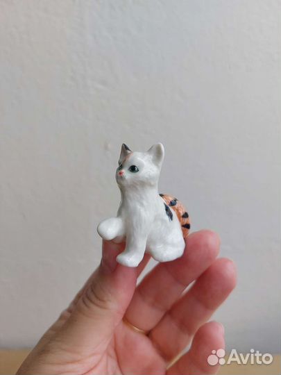 Фигурки из фарфора