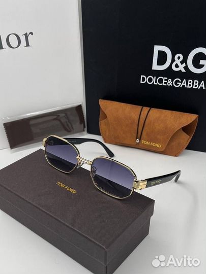 Солнцезащитные очки Tom Ford